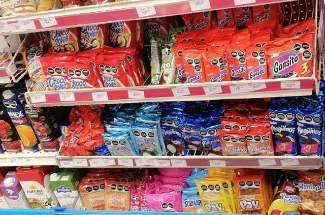 Acatará UACH prohibición de comida chatarra en cafeterías universitarias: rector