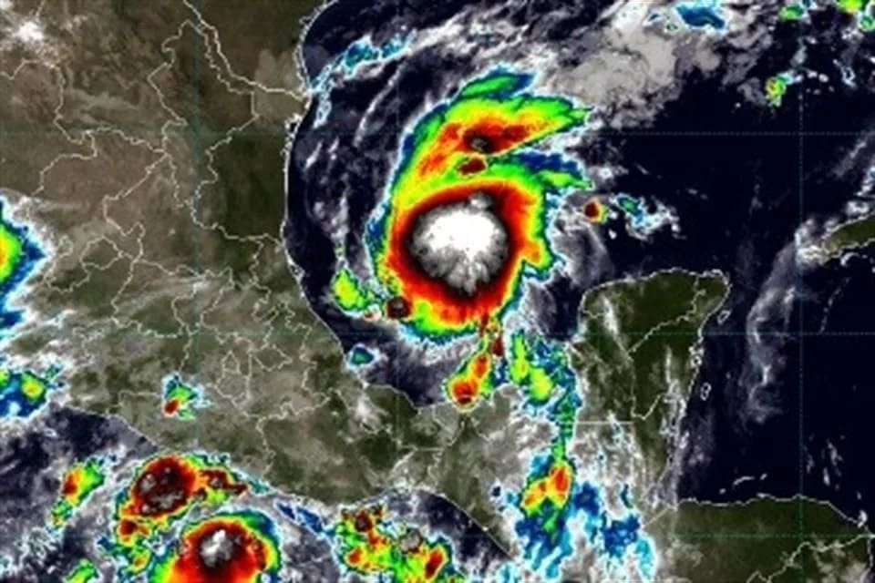 huracan_satelite