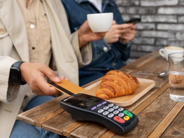 Senado aprueba Ley de Economía Digital para impulsar pagos electrónicos en trámites públicos
