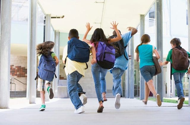 Alistan megapuente escolar de cuatro días